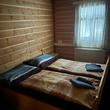 Lesni Zatisi- Guest house 3*