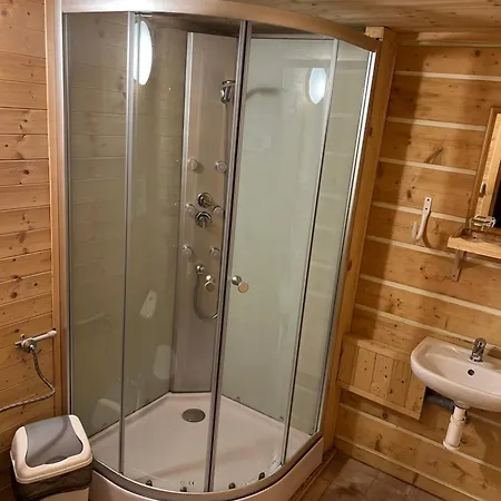 Lesni Zatisi- Guest house 3*