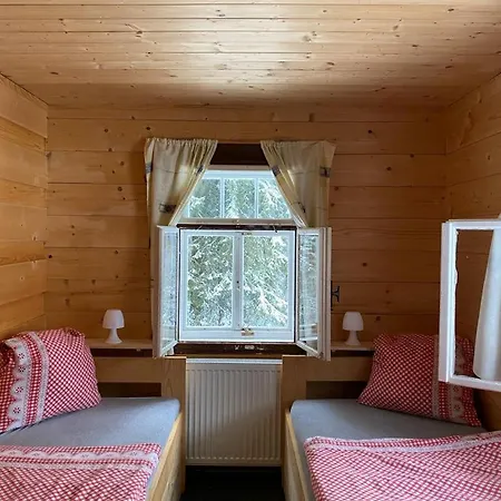 Guest house Lesni Zatisi-